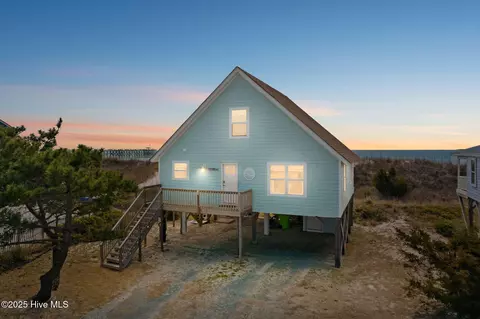 1001 Ocean Dr, Oak Island, NC 28465