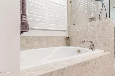 Bath - 2933 Pullen Dr, Leland, NC 28451 photo 2 of 4