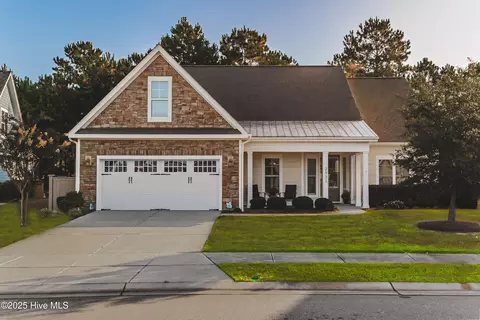 2933 Pullen Dr, Leland, NC 28451