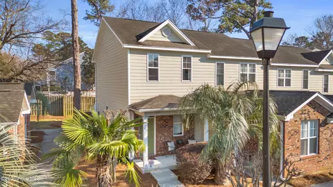 919 Downey Branch Ln, Wilmington, NC 28403