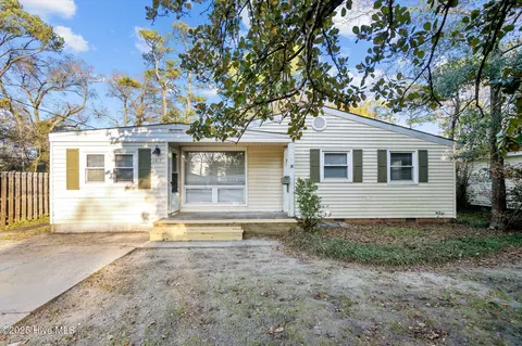 2417 Monroe St, Wilmington, NC 28401
