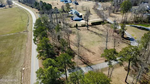 18 Teachs Cove Rd, Bath, NC 27808 photo 5