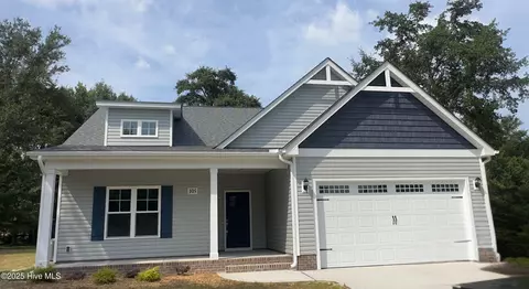 105 Fern St, Dudley, NC 28333