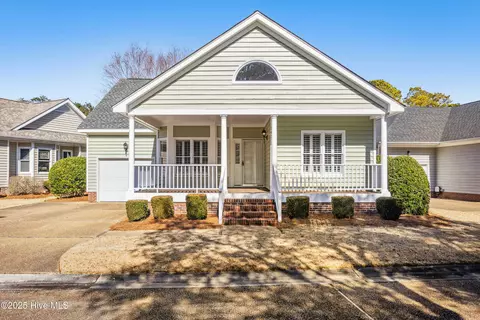 5621 Shell Rd Village Dr, Wilmington, NC 28403