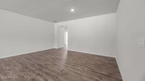 2006 Minnette Cir, New Bern, NC 28562 photo 10
