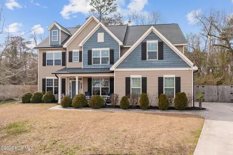 213 Spoonbill Ct, Swansboro, NC 28584