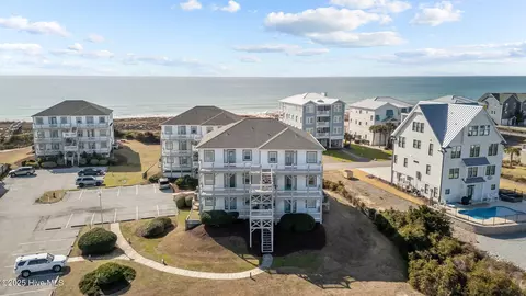 2903 Pointe W Dr #B2, Emerald Isle, NC 28594