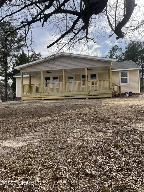 1136 Rockingham Rd, Rockingham, NC 28379