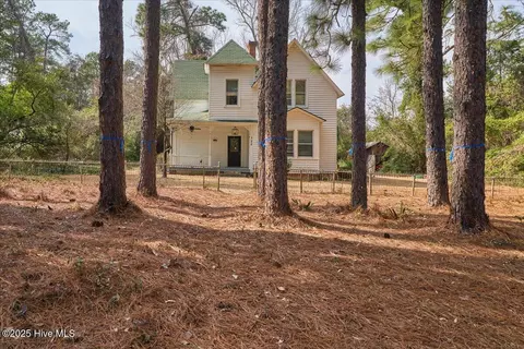 Exterior - 120 N Cherry St, Pinebluff, NC 28373 photo 1 of 11