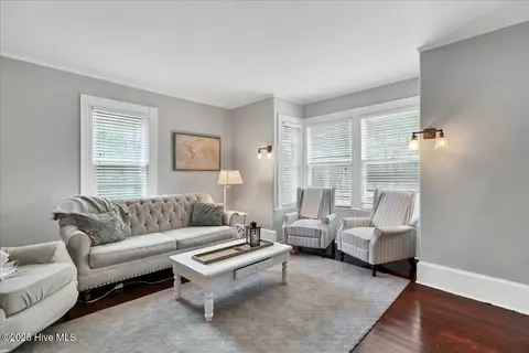 Living - 120 N Cherry St, Pinebluff, NC 28373 photo 2 of 3