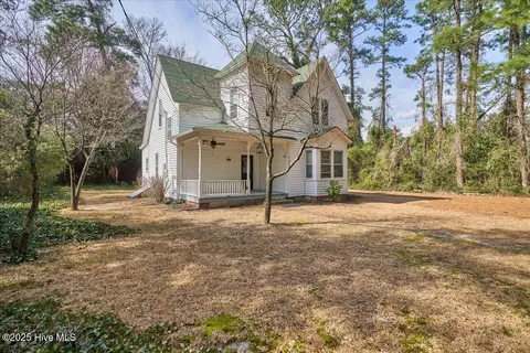 Exterior - 120 N Cherry St, Pinebluff, NC 28373 photo 2 of 11