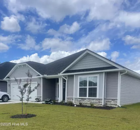 2016 Medina Spirit St, New Bern, NC 28562