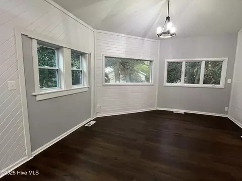 415 W Chowan St, Kill Devil Hills, NC 27948 photo 19