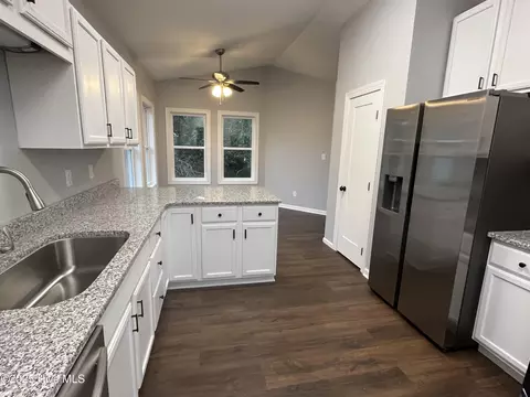 415 W Chowan St, Kill Devil Hills, NC 27948 photo 6