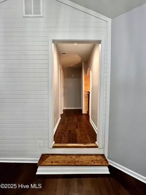 415 W Chowan St, Kill Devil Hills, NC 27948 photo 8