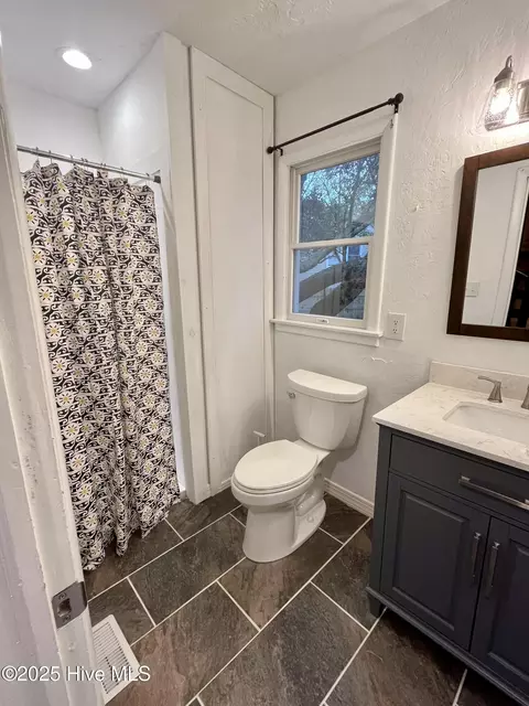 415 W Chowan St, Kill Devil Hills, NC 27948 photo 14