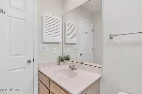 Bath - 6 Elmhurst Pl, Pinehurst, NC 28374 photo 6 of 6