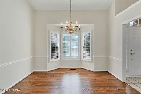 Dining - 6 Elmhurst Pl, Pinehurst, NC 28374 photo 2 of 5