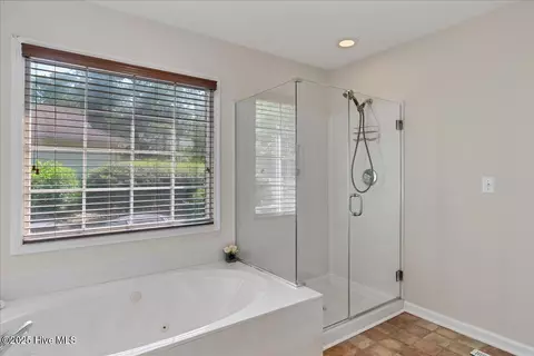 Bath - 6 Elmhurst Pl, Pinehurst, NC 28374 photo 1 of 6