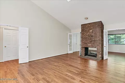 Living - 6 Elmhurst Pl, Pinehurst, NC 28374 photo 6 of 12