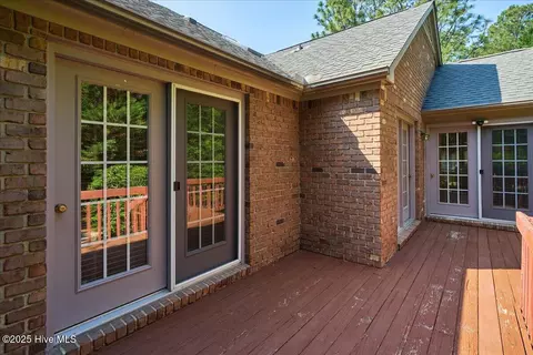 Exterior - 6 Elmhurst Pl, Pinehurst, NC 28374 photo 7 of 8