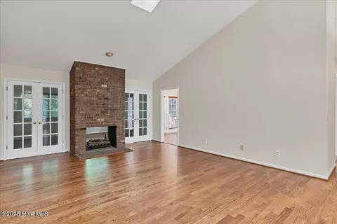 Living - 6 Elmhurst Pl, Pinehurst, NC 28374 photo 2 of 12