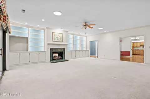 Living - 190 Midland Dr, Pinehurst, NC 28374 photo 2 of 4