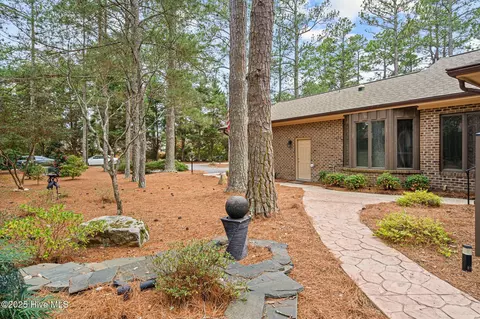 Exterior - 190 Midland Dr, Pinehurst, NC 28374 photo 8 of 10