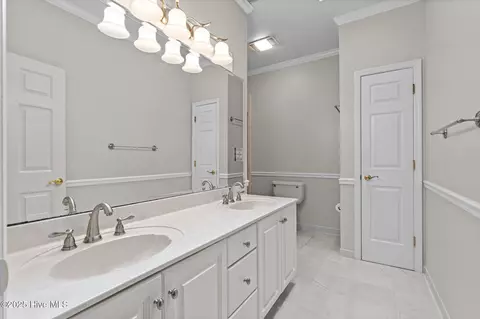 Bath - 190 Midland Dr, Pinehurst, NC 28374 photo 1 of 4