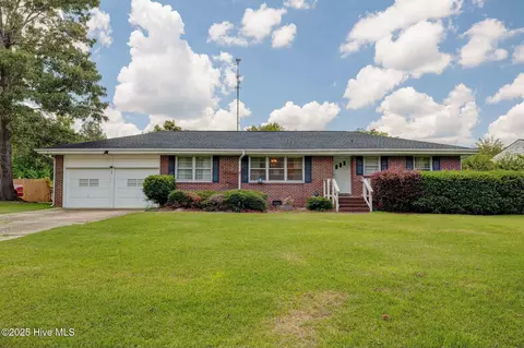 106 Church Rd, Riegelwood, NC 28456