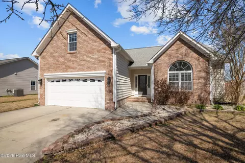 2954 Judge Manly Dr, New Bern, NC 28562