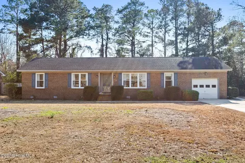 322 Henry H Watters Dr, Wilmington, NC 28412