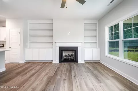 105 Tuskeegee Dr, Smithfield, NC 27577 photo 7