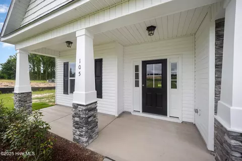 105 Tuskeegee Dr, Smithfield, NC 27577 photo 4