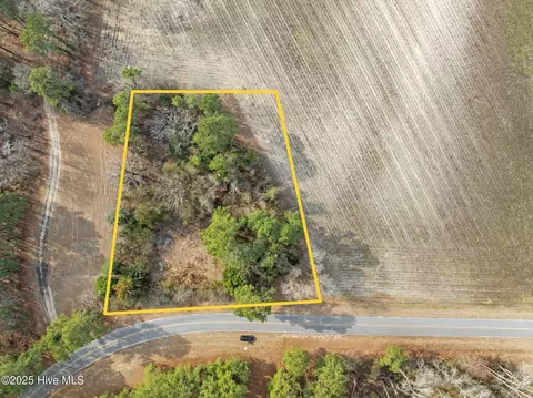 6570 Cletus Hart Rd, Grifton, NC 28530