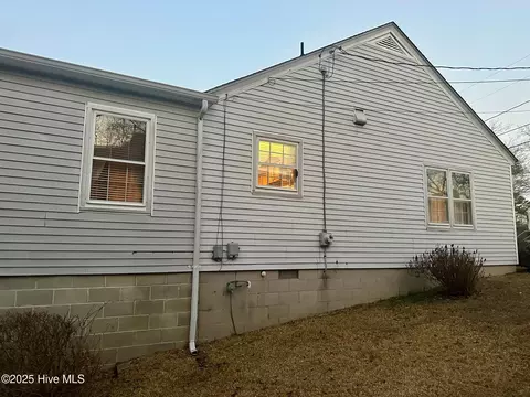 Other - 405 E Simmons Ave, Williamston, NC 27892 photo 2 of 6