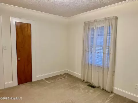 Bedroom - 405 E Simmons Ave, Williamston, NC 27892 photo 4 of 10
