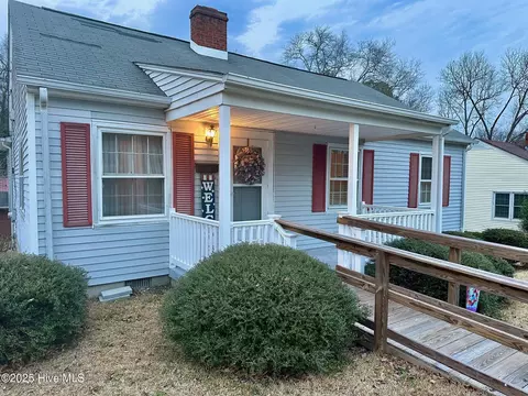 Exterior - 405 E Simmons Ave, Williamston, NC 27892 photo 4 of 7