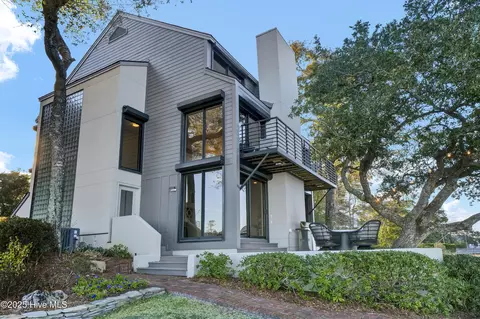 325 Bradley Dr, Wilmington, NC 28409