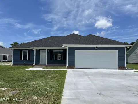 215 Compass Dr, Elizabeth City, NC 27909