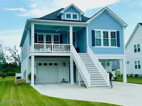 516 Avocet Dr, Beaufort, NC 28516