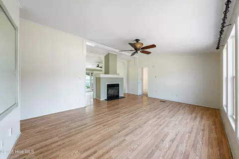 101 Shelley Rd, Hampstead, NC 28443 photo 6