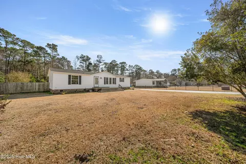 101 Shelley Rd, Hampstead, NC 28443 photo 4