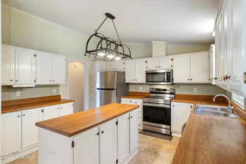 101 Shelley Rd, Hampstead, NC 28443 photo 16