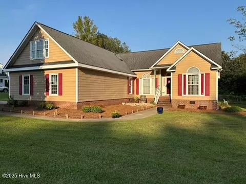 1161 Catalpa Rd, Greenville, NC 27858