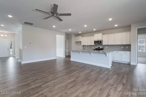 Living - 163 Cherry Laurel Dr, Wallace, NC 28466 photo 4 of 4