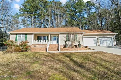 105 Woodside Dr, Rockingham, NC 28379