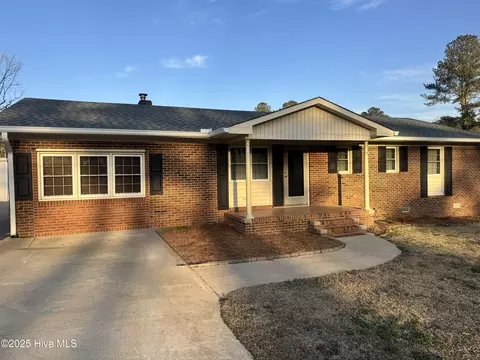 209 Hampton Dr, Plymouth, NC 27962