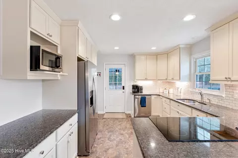 Kitchen - 107 Pee Dee Rd, Aberdeen, NC 28315 photo 1 of 3