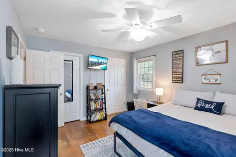 Bedroom - 107 Pee Dee Rd, Aberdeen, NC 28315 photo 3 of 7